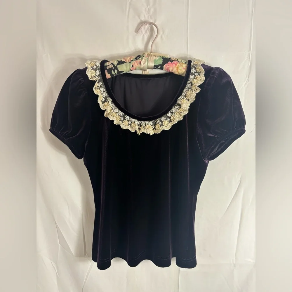 Purple Velvet Scoop Neck Lace+Pearl Embellished Neckline Puff Sleeve Top Size M - Picture 9 of 16